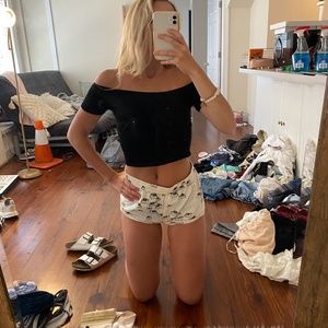 brandy Melville off the shoulder top